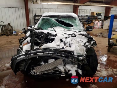 Piąte zdjęcie samochodu w środku: 2023 GMC ACADIA DENALI VIN:1GKKNXLS3PZ198664 - miniatura