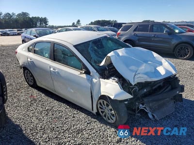 Czwarte zdjęcie samochodu z boku: 2019 KIA FORTE FE VIN:3KPF24AD0KE008123 - miniatura