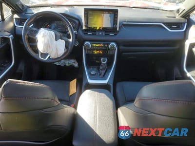 Zdjęcie 8 z 13 samochodu: 2022 TOYOTA RAV4 PRIME XSE VIN:JTMFB3FV2ND084914 - miniatura