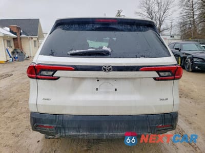 Zdjęcie 6 z 15 samochodu: 2024 TOYOTA GRAND HIGHLANDER XLE VIN:5TDAAAB58RS014996 - miniatura