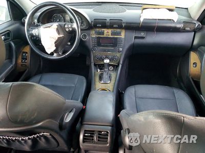 Zdjęcie 8 z 12 samochodu: 2007 MERCEDES-BENZ C 230 VIN:WDBRF52H37F850538 - miniatura