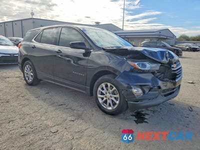 Czwarte zdjęcie samochodu z boku: 2020 CHEVROLET EQUINOX LT VIN:3GNAXKEV2LL126276 - miniatura
