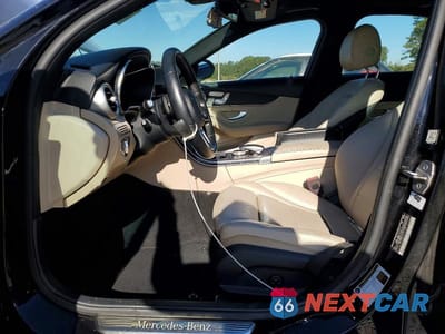 Zdjęcie 7 z 13 samochodu: 2021 MERCEDES-BENZ C 300 VIN:W1KWF8DB8MR652486 - miniatura