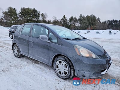 Czwarte zdjęcie samochodu z boku: 2010 HONDA FIT VIN:JHMGE8H21AS001621 - miniatura