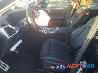 Zdjęcie 7 z 12 samochodu: 2024 BMW X6 XDRIVE40I VIN:5UX33EX01R9T11841 - miniatura