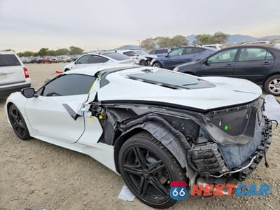 Drugie zdjęcie samochodu z przodu: 2026 CHEVROLET CORVETTE STINGRAY 1LT VIN:1G1YA2D44T5101664 - miniatura