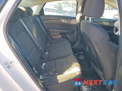Zdjęcie 10 z 12 samochodu: 2019 KIA FORTE FE VIN:3KPF24AD5KE098854 - miniatura