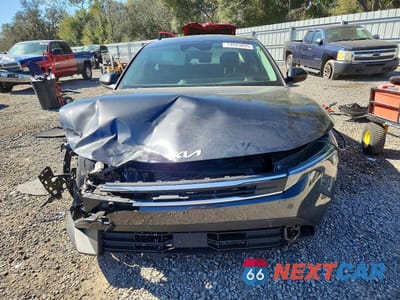 Piąte zdjęcie samochodu w środku: 2025 KIA K4 LXS VIN:3KPFT4DE4SE013343 - miniatura