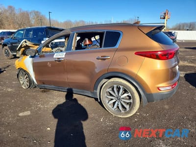 Drugie zdjęcie samochodu z przodu: 2017 KIA SPORTAGE EX VIN:KNDPNCAC0H7144368 - miniatura