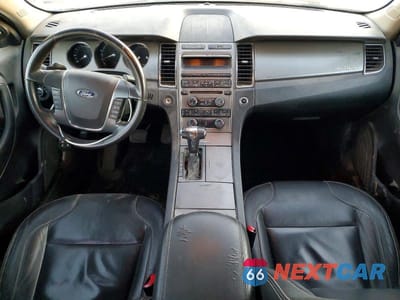 Zdjęcie 8 z 11 samochodu: 2010 FORD TAURUS SEL VIN:1FAHP2EW9AG103228 - miniatura