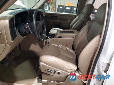 Zdjęcie 7 z 11 samochodu: 2005 CHEVROLET SILVERADO C1500 VIN:2GCEC13T751117384 - miniatura