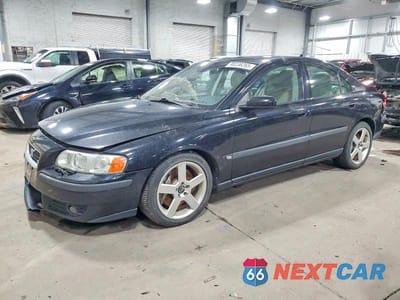2004 VOLVO S60 R YV1RH52Y742348852 - główne zdjęcie licytacji z USA - miniatura