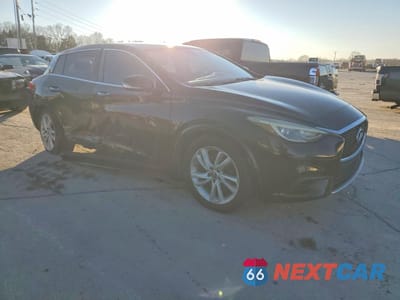 Czwarte zdjęcie samochodu z boku: 2018 INFINITI QX30 BASE VIN:SJKCH5CP7JA041035 - miniatura