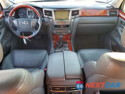 Zdjęcie 8 z 13 samochodu: 2009 LEXUS LX 570 VIN:JTJHY00W794018935 - miniatura