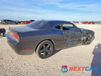 Trzecie zdjęcie samochodu z tyłu: 2014 DODGE CHALLENGER SXT VIN:2C3CDYAG3EH293928 - miniatura