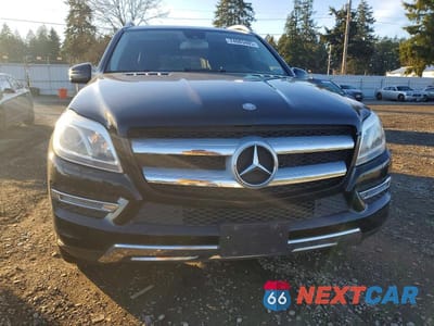 Piąte zdjęcie samochodu w środku: 2014 MERCEDES-BENZ GL 450 4MATIC VIN:4JGDF7CE3EA423295 - miniatura