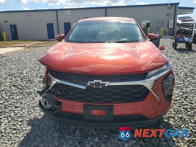 Piąte zdjęcie samochodu w środku: 2024 CHEVROLET TRAX LS VIN:KL77LFE29RC163211 - miniatura