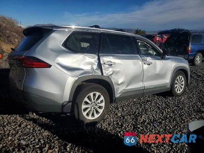 Trzecie zdjęcie samochodu z tyłu: 2024 TOYOTA GRAND HIGHLANDER XLE VIN:5TDAAAB52RS020728 - miniatura