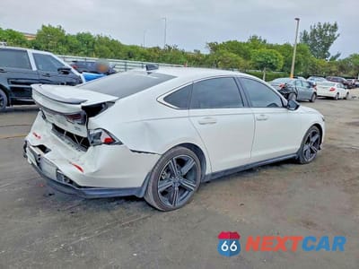 Trzecie zdjęcie samochodu z tyłu: 2024 HONDA ACCORD HYBRID SPORT VIN:1HGCY2F5XRA071607 - miniatura