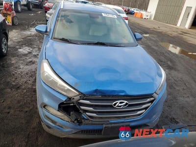 Piąte zdjęcie samochodu w środku: 2018 HYUNDAI TUCSON SEL VIN:KM8J3CA45JU784468 - miniatura