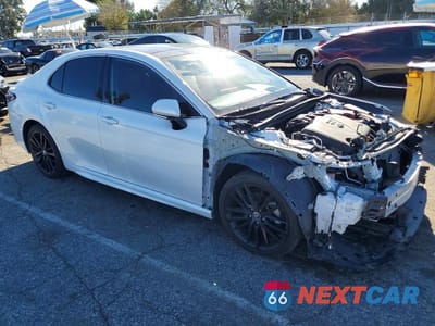 Czwarte zdjęcie samochodu z boku: 2021 TOYOTA CAMRY TRD VIN:4T1KZ1AK0MU058124 - miniatura