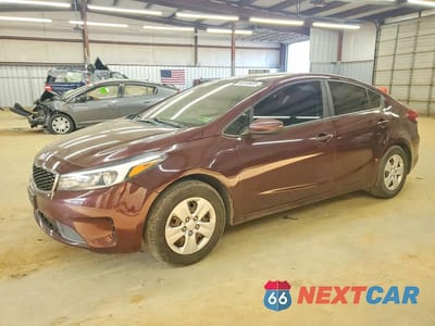 2018 KIA FORTE LX 3KPFK4A75JE258840 - główne zdjęcie licytacji z USA - miniatura