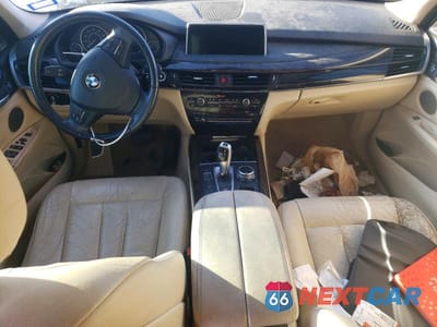 Zdjęcie 8 z 12 samochodu: 2014 BMW X5 XDRIVE35I VIN:5UXKR0C53E0K48870 - miniatura