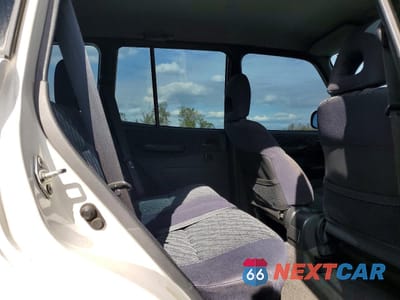 Zdjęcie 11 z 13 samochodu: 1998 TOYOTA RAV4 VIN:JT3GP10V3W7025412 - miniatura