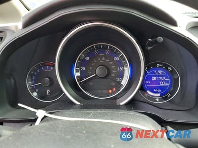 Zdjęcie 9 z 13 samochodu: 2015 HONDA FIT LX VIN:3HGGK5H59FM735055 - miniatura