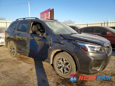 Czwarte zdjęcie samochodu z boku: 2021 SUBARU FORESTER PREMIUM VIN:JF2SKAFC3MH543877 - miniatura