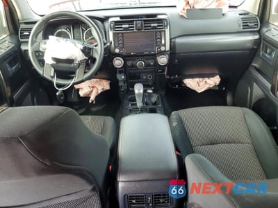 Zdjęcie 8 z 13 samochodu: 2024 TOYOTA 4RUNNER SR5/SR5 PREMIUM VIN:JTEPU5JR3R6279303 - miniatura