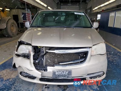 Piąte zdjęcie samochodu w środku: 2014 CHRYSLER TOWN & COUNTRY TOURING VIN:2C4RC1BG2ER460322 - miniatura