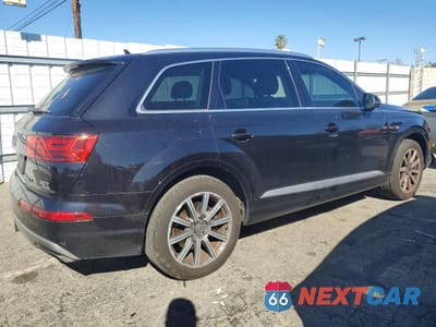 Trzecie zdjęcie samochodu z tyłu: 2017 AUDI Q7 PRESTIGE VIN:WA1VAAF72HD001632 - miniatura