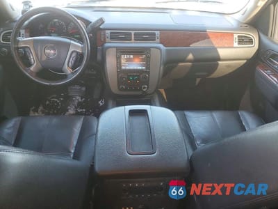 Zdjęcie 8 z 11 samochodu: 2013 GMC YUKON XL K1500 SLT VIN:1GKS2KE71DR288668 - miniatura