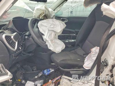 Zdjęcie 7 z 12 samochodu: 2023 KIA SOUL LX VIN:KNDJ23AU4P7858266 - miniatura