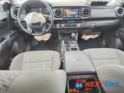 Zdjęcie 8 z 12 samochodu: 2023 TOYOTA TACOMA VIN:3TMCZ5AN4PM628550 - miniatura