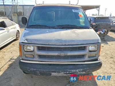 Piąte zdjęcie samochodu w środku: 1999 CHEVROLET EXPRESS G3500 DELIVERY VAN VIN:1GCHG35R3X1018102 - miniatura