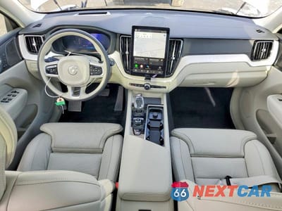 Zdjęcie 8 z 11 samochodu: 2026 VOLVO XC60 ULTRA VIN:YV4H60RM9T1356692 - miniatura