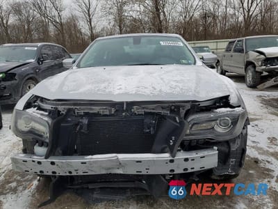Piąte zdjęcie samochodu w środku: 2023 CHRYSLER 300 TOURING L VIN:2C3CCASG1PH661938 - miniatura