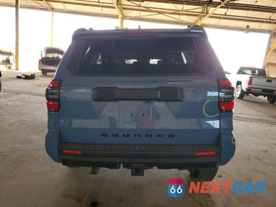Zdjęcie 6 z 14 samochodu: 2025 TOYOTA 4RUNNER SR5 VIN:JTEVA5BR1S5005480 - miniatura