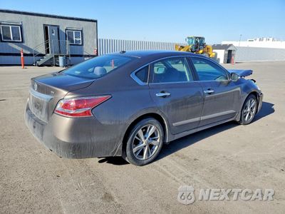 Trzecie zdjęcie samochodu z tyłu: 2015 NISSAN ALTIMA 2.5 VIN:1N4AL3AP5FC163541 - miniatura
