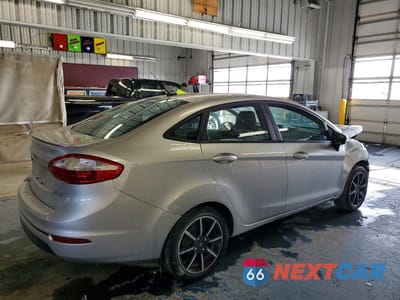 Trzecie zdjęcie samochodu z tyłu: 2019 FORD FIESTA SE VIN:3FADP4BJ0KM136340 - miniatura
