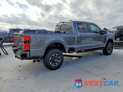 Trzecie zdjęcie samochodu z tyłu: 2023 FORD F250 SUPER DUTY VIN:1FT8W2BM1PED15500 - miniatura