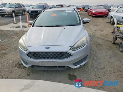 Piąte zdjęcie samochodu w środku: 2015 FORD FOCUS SE VIN:1FADP3K28FL244893 - miniatura