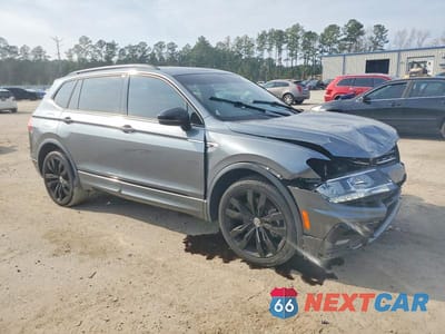 Czwarte zdjęcie samochodu z boku: 2021 VOLKSWAGEN TIGUAN SE VIN:3VV3B7AX2MM086041 - miniatura