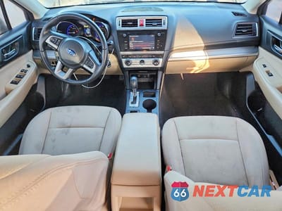 Zdjęcie 8 z 12 samochodu: 2017 SUBARU LEGACY 2.5I PREMIUM VIN:4S3BNAC60H3067059 - miniatura