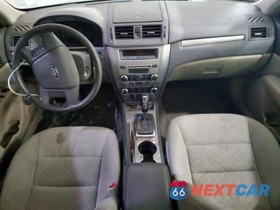 Zdjęcie 8 z 12 samochodu: 2010 FORD FUSION S VIN:3FAHP0GA1AR213642 - miniatura