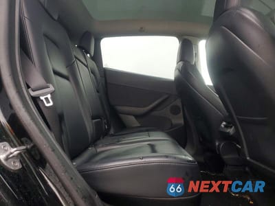 Zdjęcie 10 z 11 samochodu: 2022 TESLA MODEL Y VIN:7SAYGDEE9NF366433 - miniatura