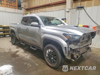 Czwarte zdjęcie samochodu z boku: 2024 TOYOTA TACOMA DOUBLE CAB VIN:3TYKB5FN5RT002313 - miniatura