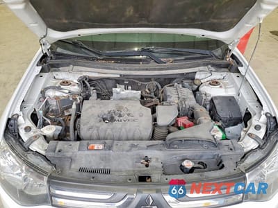 Zdjęcie 12 z 12 samochodu: 2014 MITSUBISHI OUTLANDER SE VIN:JA4AZ3A35EZ006202 - miniatura